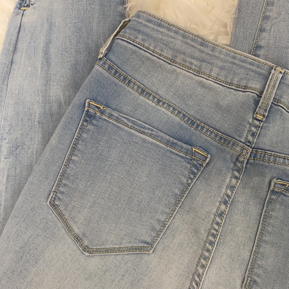 OLD NAVY ROCKSTAR MID-RISE DISTRESSED JEANS